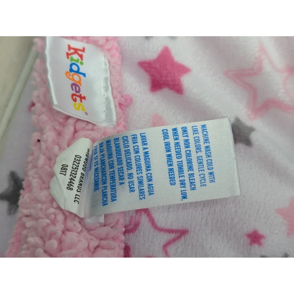 Kidgets Baby Blanket  Pink Grey Stars‎ Sherpa back